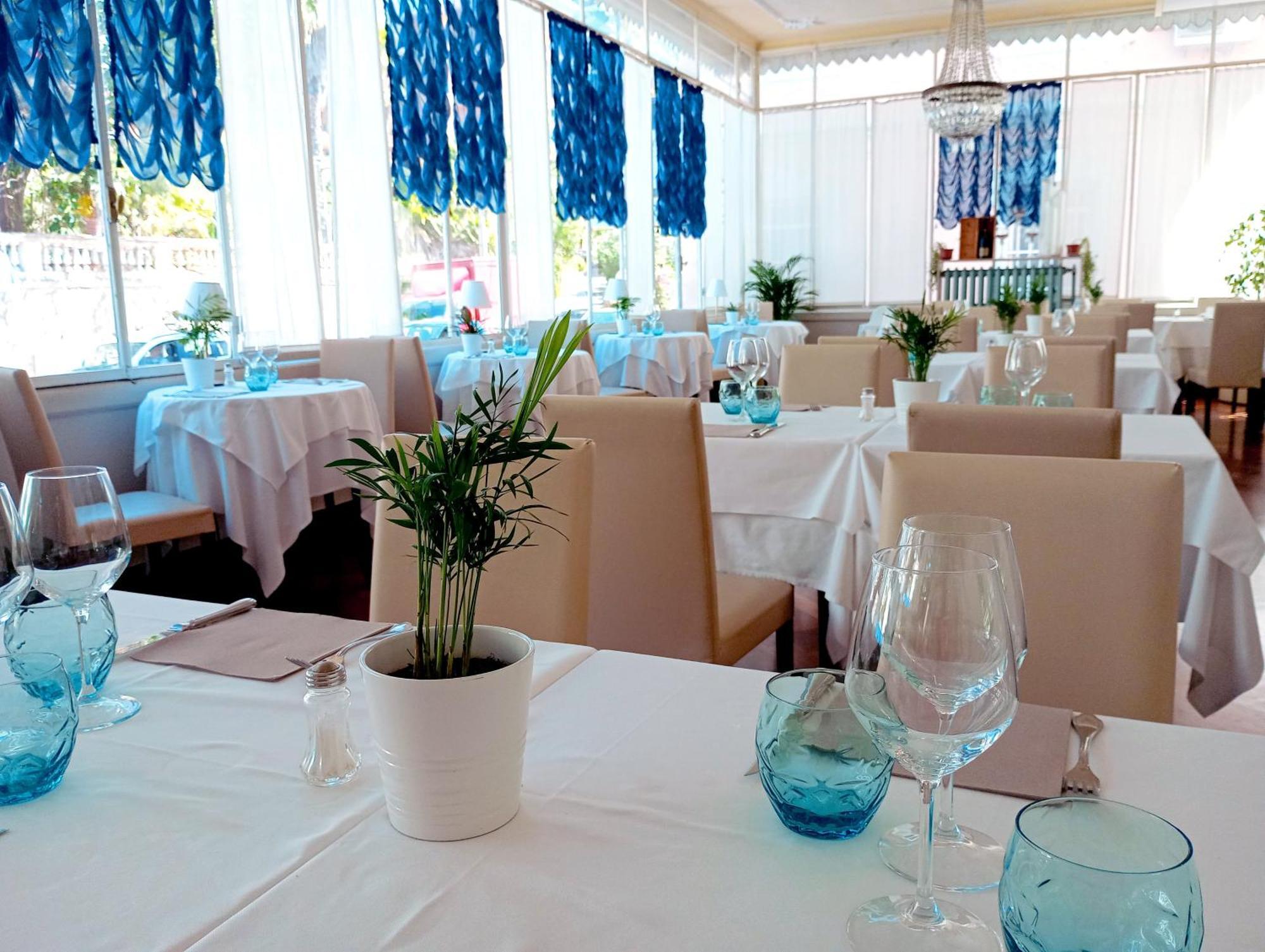 Hotel Morandi Санремо Экстерьер фото