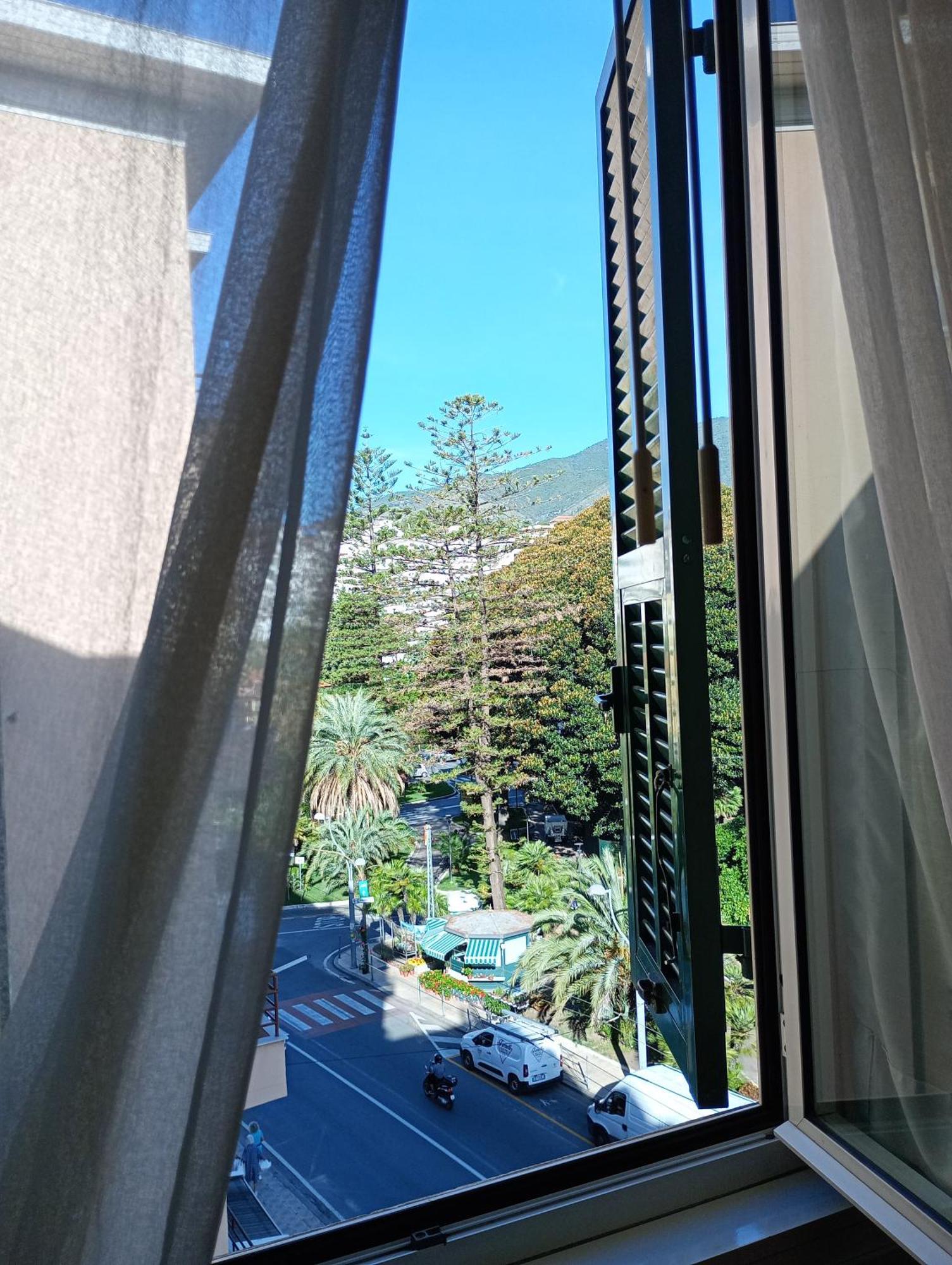 Hotel Morandi Санремо Экстерьер фото